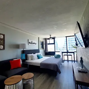 https://cozy-and-stylish-oceanview-studio-on-the-beach.thedaytonabeachhotels.com