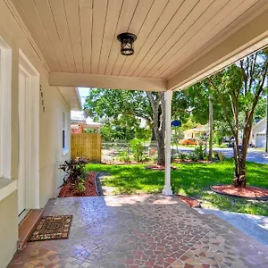 https://spacious-house-with-big-backyard-in-n-hyde-park-close.hotelstampa.org